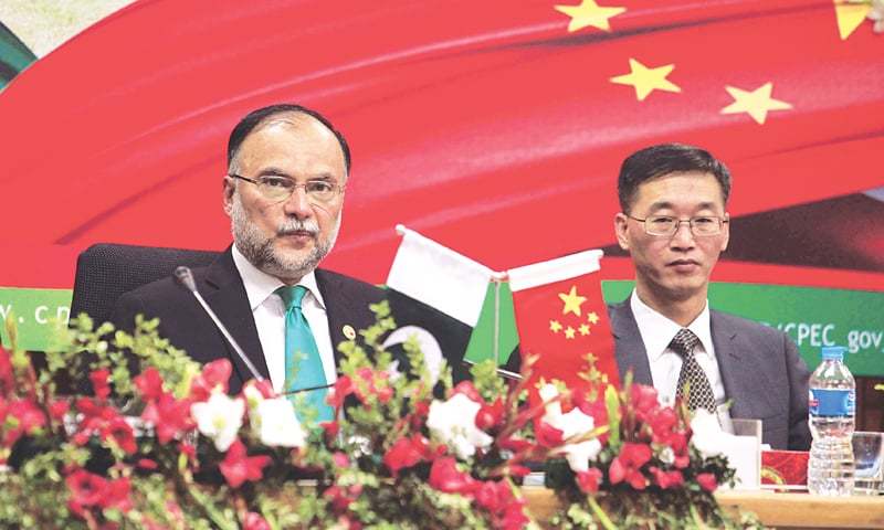 Pakistan Examines Chinese Proposal to Replace Dollar with Yuan
