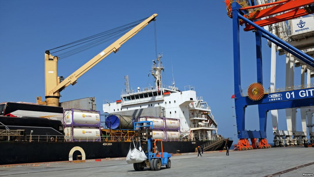 Pakistan Mulls NATO Offer to Ship Afghan Supplies Through Gwadar Port